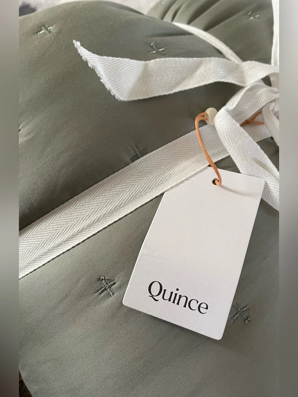 NWT Quince Bamboo Dream Quilt, King/Cal (Eucalyptus)